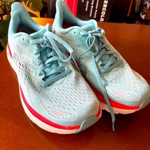Hoka Clifton 8 Size 9W